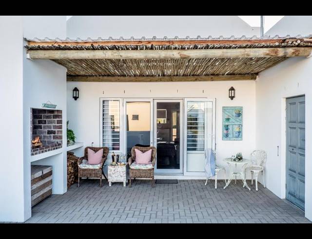 2 BEDROOM HOUSE FOR SALE IN BRITANNIA BAY